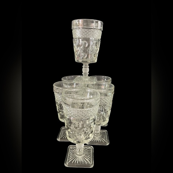 McKee Opal Clear Glass
Water Goblet 1950s Set Of 6
Gorgeous Criss-Cross Dot - Picture 2 of 10